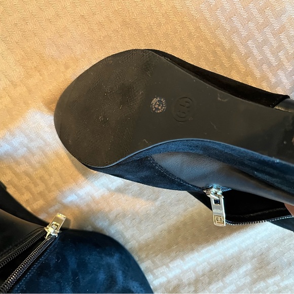 Liz Claiborne Black Wedge heels Suede Booties Women’s Size:6.5 - Picture 6 of 7